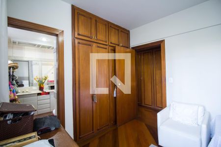 Apartamento à venda com 300m², 4 quartos e 4 vagasSuíte 2