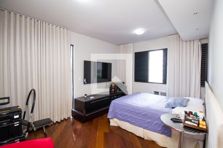 Apartamento à venda com 300m², 4 quartos e 4 vagasSuíte 4