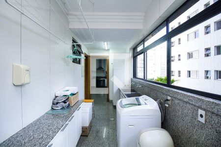 Apartamento à venda com 300m², 4 quartos e 4 vagasÁrea de Serviço