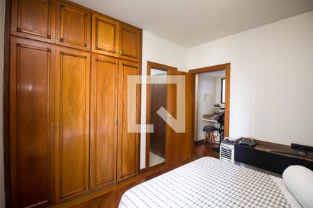 Apartamento à venda com 300m², 4 quartos e 4 vagasSuíte 3