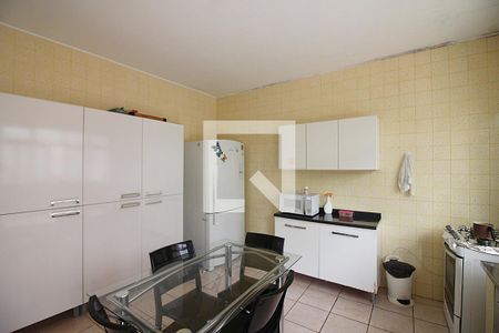 Casa à venda com 167m², 2 quartos e 1 vagaCozinha 