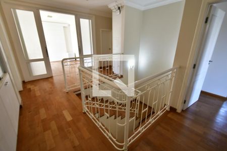 Casa de condomínio para alugar com 650m², 5 quartos e 4 vagasHall Interno