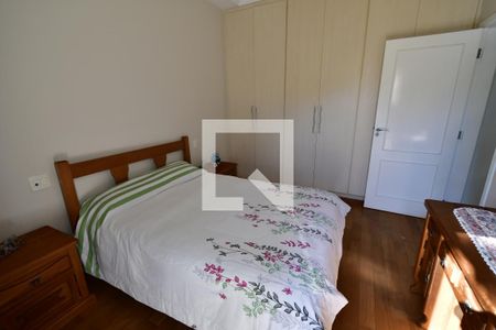 Casa de condomínio para alugar com 650m², 5 quartos e 4 vagasQuarto 1