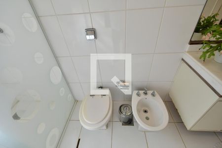 Casa de condomínio para alugar com 650m², 5 quartos e 4 vagasBanheiro 1