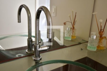 Casa de condomínio para alugar com 650m², 5 quartos e 4 vagasBanheiro 6 - Lavabo Detalhe