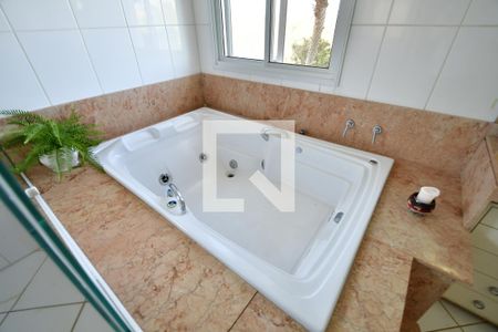 Casa de condomínio para alugar com 650m², 5 quartos e 4 vagasBanheiro 3 - Suíte