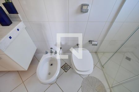 Casa de condomínio para alugar com 650m², 5 quartos e 4 vagasBanheiro 4 - Suíte