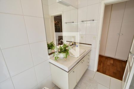 Casa de condomínio para alugar com 650m², 5 quartos e 4 vagasBanheiro 1