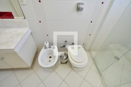 Casa de condomínio para alugar com 650m², 5 quartos e 4 vagasBanheiro 2 - Suíte