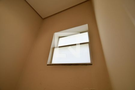 Casa de condomínio para alugar com 650m², 5 quartos e 4 vagasBanheiro 10 - Lavabo Salão Detalhe