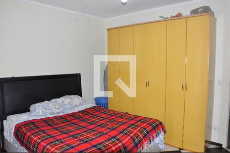 Casa à venda com 173m², 3 quartos e 3 vagasQuarto 01 com Suíte e Varanda