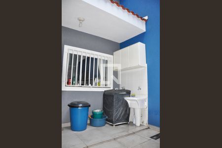 Casa à venda com 173m², 3 quartos e 3 vagasQuintal com Área de Serviço