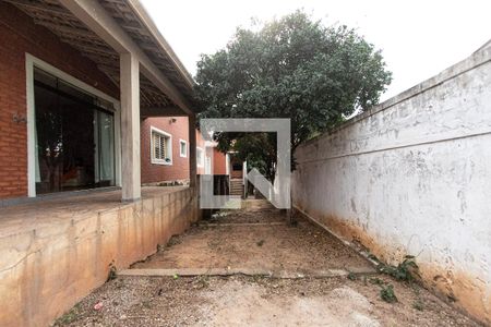 Casa para alugar com 277m², 5 quartos e NaN vagasQuintal