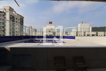 Apartamento para alugar com 146m², 2 quartos e 1 vaga Apartamento para alugar com 146m², 2 quartos e 1 vagaVaranda - Piscina