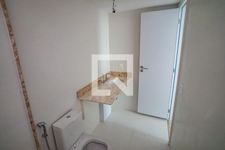 Apartamento à venda com 181m², 3 quartos e 1 vagaCasa 2 - Banheiro