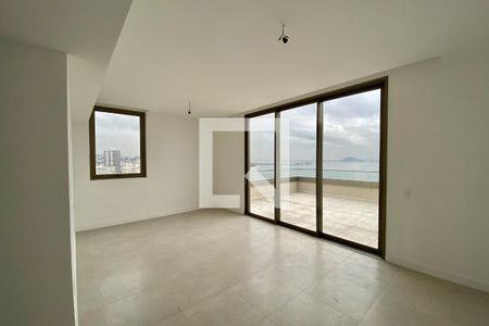 Apartamento à venda com 181m², 3 quartos e 1 vagaSuite 3