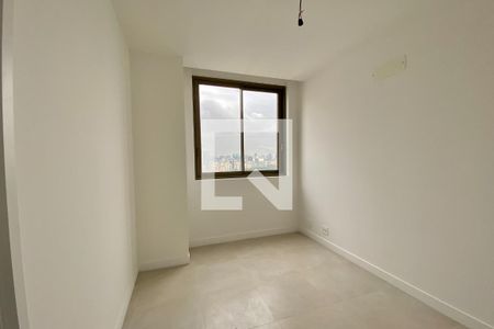 Apartamento à venda com 181m², 3 quartos e 1 vagaSuite 2