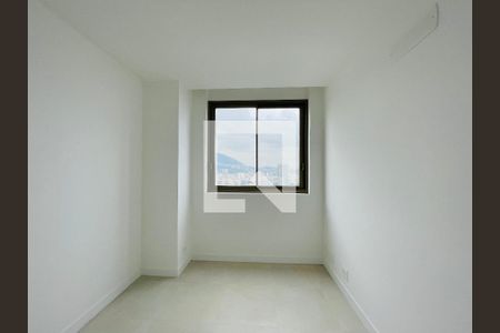 Apartamento à venda com 151m², 3 quartos e 1 vagaQuarto 2