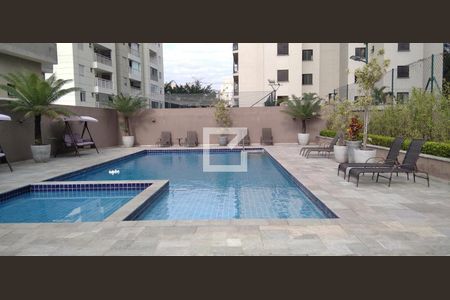 Apartamento para alugar com 254m², 4 quartos e 4 vagasÁrea comum - Piscina