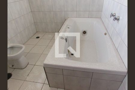 Apartamento para alugar com 254m², 4 quartos e 4 vagasBanheiro da Suíte 2