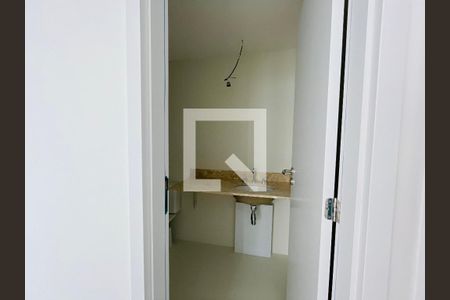 Apartamento à venda com 155m², 3 quartos e 1 vagaBanheiro Suíte 1