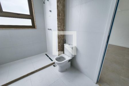 Apartamento à venda com 148m², 4 quartos e 1 vagaBanheiro da Suíte 3