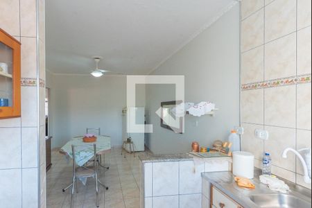 Casa à venda com 250m², 4 quartos e 4 vagasCozinha