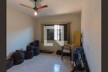 Casa à venda com 250m², 4 quartos e 4 vagasQuarto 2