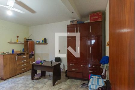 Casa à venda com 250m², 4 quartos e 4 vagasCasa 2- Quarto 1