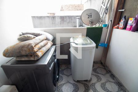 Casa à venda com 108m², 3 quartos e 2 vagasÁrea de Serviço