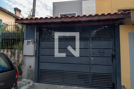 Casa à venda com 108m², 3 quartos e 2 vagasFachada