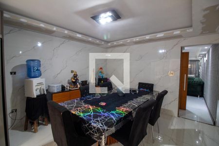 Casa à venda com 108m², 3 quartos e 2 vagasCopa