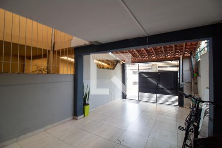Casa à venda com 108m², 3 quartos e 2 vagasGaragem