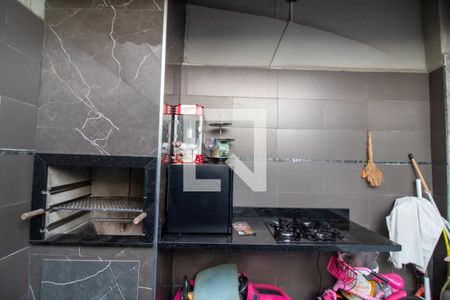 Casa à venda com 108m², 3 quartos e 2 vagasQuintal - Churrasqueira