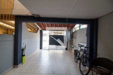 Casa à venda com 108m², 3 quartos e 2 vagasGaragem