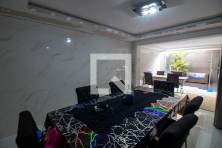 Casa à venda com 108m², 3 quartos e 2 vagasCopa