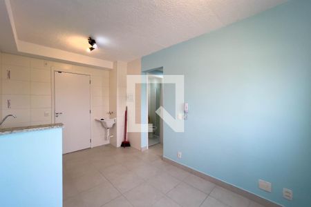 Apartamento à venda com 32m², 2 quartos e 1 vaga Apartamento à venda com 32m², 2 quartos e 1 vagaSala e cozinha