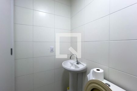 Apartamento à venda com 32m², 2 quartos e 1 vaga Apartamento à venda com 32m², 2 quartos e 1 vagaBanheiro