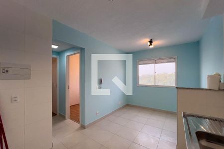 Apartamento à venda com 32m², 2 quartos e 1 vaga Apartamento à venda com 32m², 2 quartos e 1 vagaSala e cozinha