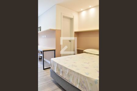 Quarto de kitnet/studio para alugar com 1 quarto, 17m² em Água Verde, Curitiba