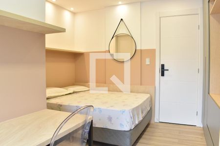 Quarto de kitnet/studio para alugar com 1 quarto, 17m² em Água Verde, Curitiba