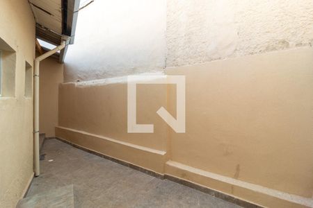 Casa para alugar com 100m², 2 quartos e 1 vagaQuintal Fundos/Área de Serviço 