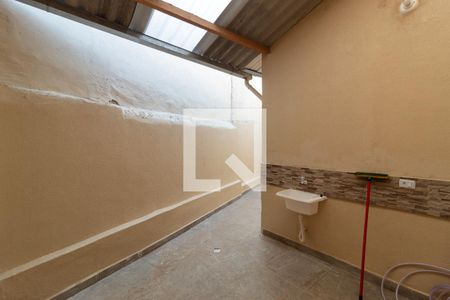 Casa para alugar com 100m², 2 quartos e 1 vagaQuintal Fundos/Área de Serviço 