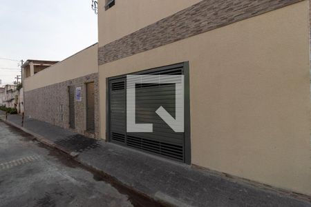 Casa para alugar com 100m², 2 quartos e 1 vagaFachada Garagem 