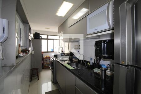 Apartamento à venda com 160m², 3 quartos e 2 vagasCozinha