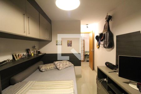 Apartamento à venda com 160m², 3 quartos e 2 vagasSuíte 2