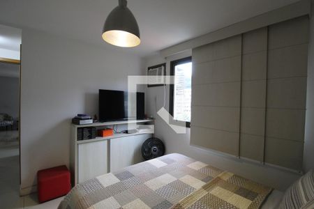 Apartamento à venda com 160m², 3 quartos e 2 vagasSuíte 1