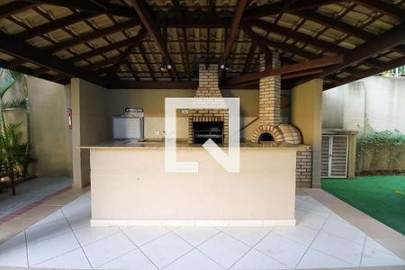 Apartamento à venda com 75m², 3 quartos e 2 vagas Apartamento à venda com 75m², 3 quartos e 2 vagasÁrea comum - Churrasqueira