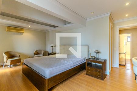 Apartamento à venda com 300m², 3 quartos e 4 vagasSuíte