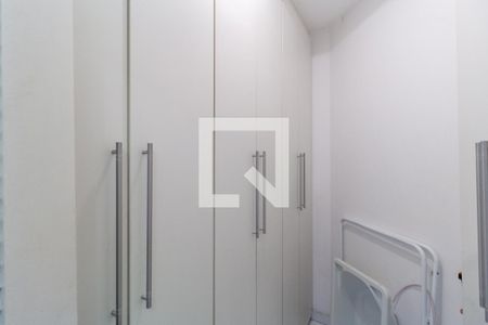 Apartamento à venda com 76m², 2 quartos e 1 vaga Apartamento à venda com 76m², 2 quartos e 1 vagaÁrea de Serviço - Despensa - Armários